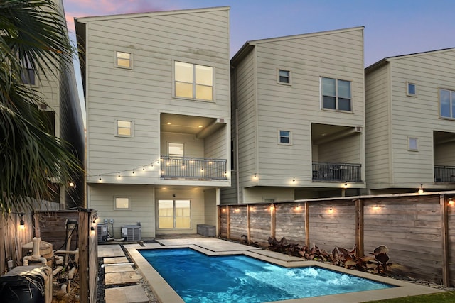 5212 Lillian St, Houston, TX 77007 - view of pool featuring a fenced backyard
