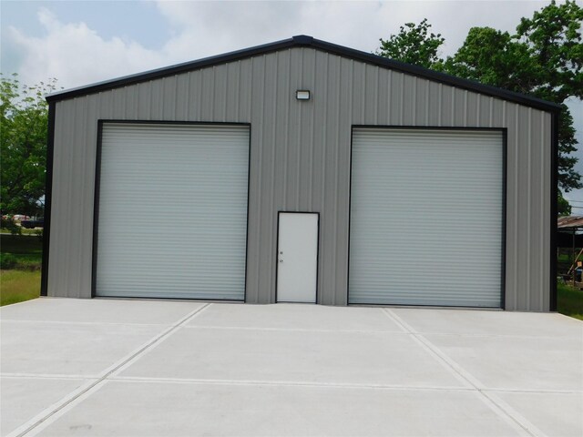 10725 Pine St, Willis, TX 77318 - photo 1