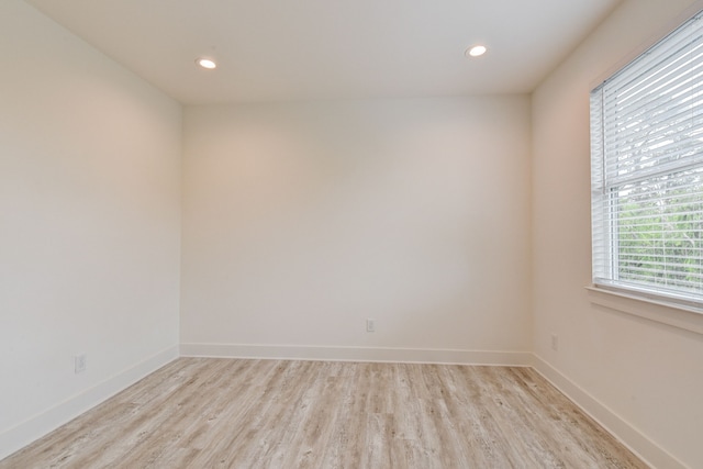2718 Oakwood Crest Ln, Houston, TX 77018 - spare room featuring baseboards, recessed lighting, and light wood finished floors