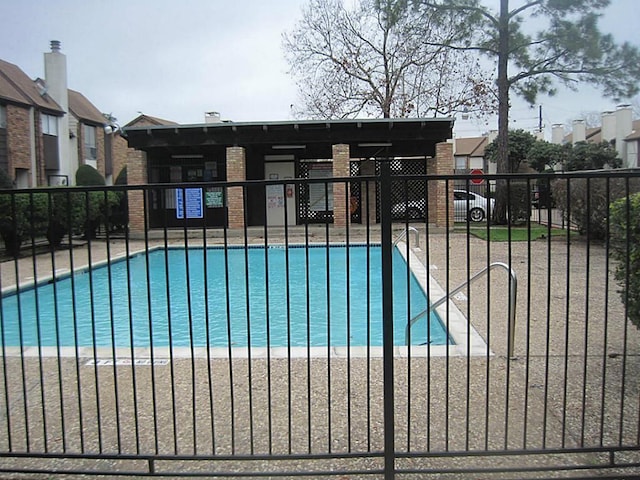 pool with fence