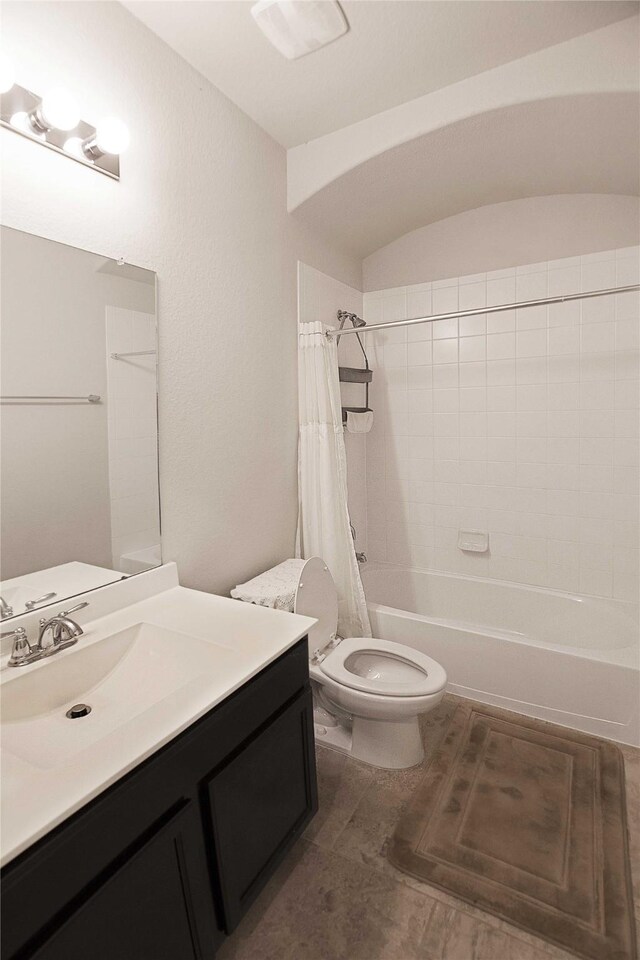 2757 Maxway Ct, League City, TX 77573 - full bathroom with shower / bath combination with curtain, toilet, and vanity