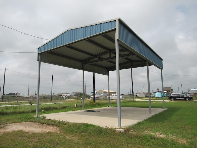 6276 Marlin Dr, Sargent, TX 77414