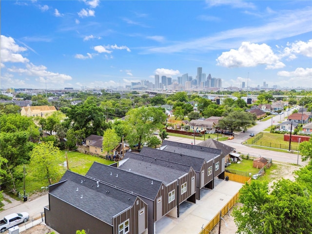 bird's eye view with a view of city