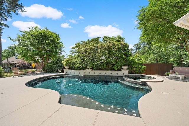 236 Camden Hills Dr, Montgomery, TX 77356 - view of swimming pool featuring a patio and a pool with connected hot tub