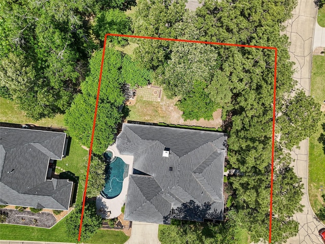 236 Camden Hills Dr, Montgomery, TX 77356 - aerial view of property and surrounding area featuring property boundaries highlighted and a pool area