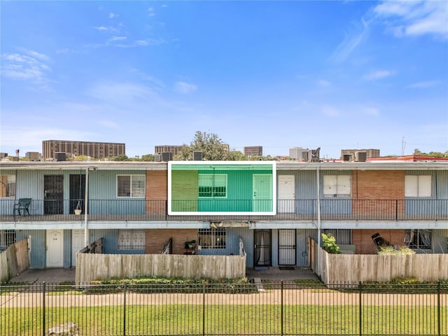 6231 Westward St Unit 20, Houston, TX 77081 - exterior space with fence