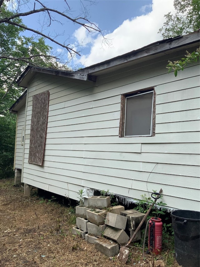 view of property exterior