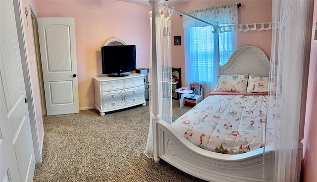 view of carpeted bedroom