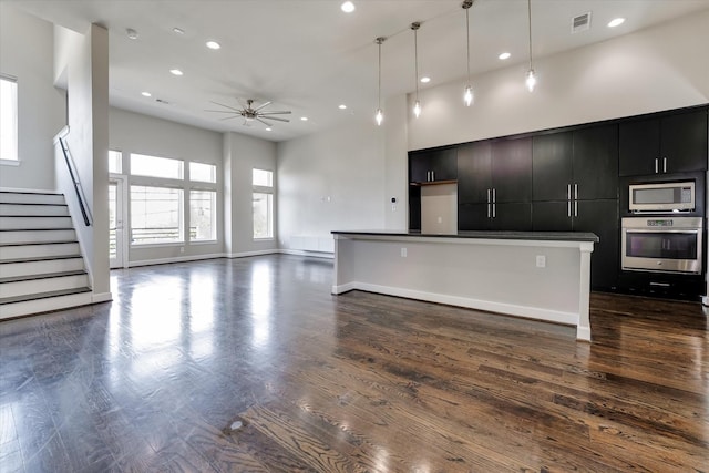 kitchen featuring a ceiling fan, visible vents, recessed lighting, and appliances with stainless steel finishes