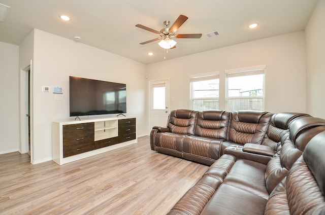 living room with recessed lighting, ceiling fan, light wood-type flooring, and visible vents