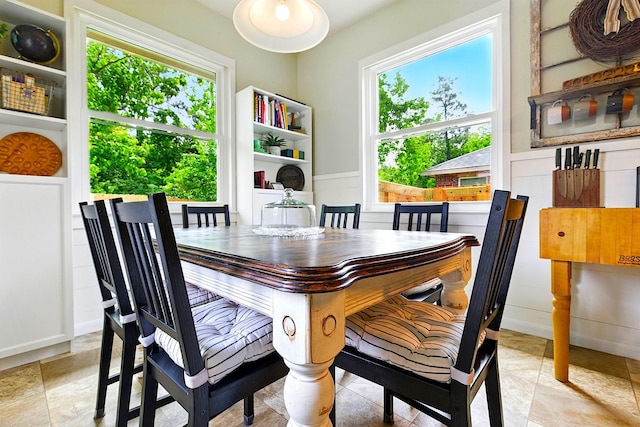 16611 River Wood Ct, Crosby, TX 77532 - dining area featuring a healthy amount of sunlight