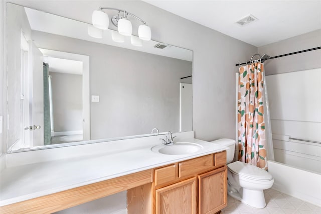 1311 N Diamondhead Blvd, Crosby, TX 77532 - full bath featuring visible vents, shower / bath combo with shower curtain, toilet, and vanity