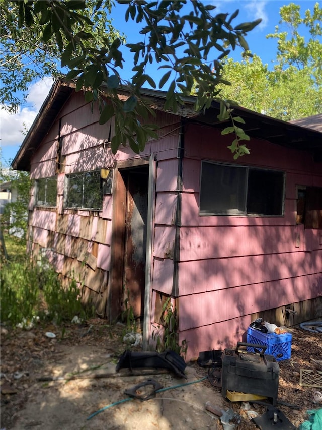 view of home's exterior