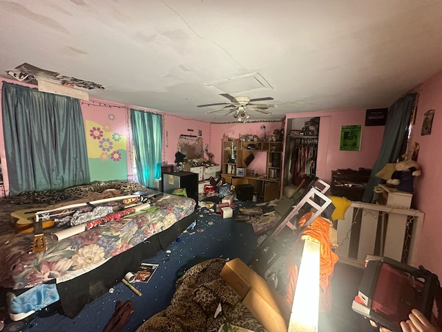 bedroom with a ceiling fan