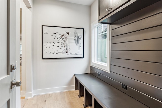 710 E 21st St, Houston, TX 77008 - mudroom with light wood-style floors and baseboards