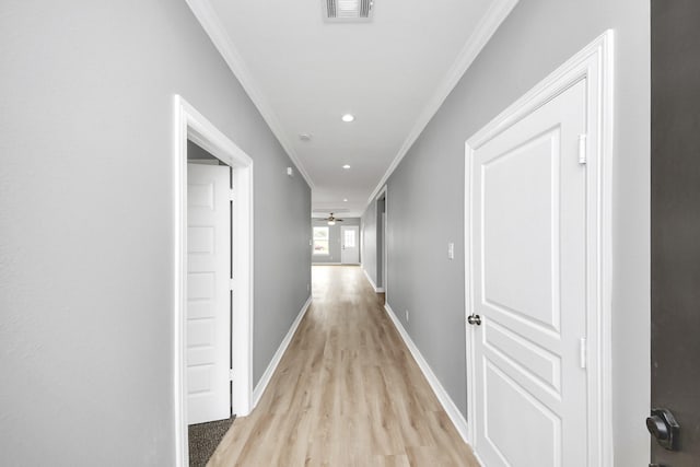 3527 Brook Valley Dr, Brookshire, TX 77423 - corridor featuring crown molding, light wood finished floors, recessed lighting, and baseboards