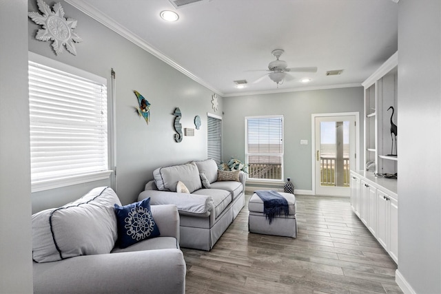 19427 Shores Dr, Galveston, TX 77554 - living area featuring visible vents, ceiling fan, recessed lighting, and light wood-style flooring