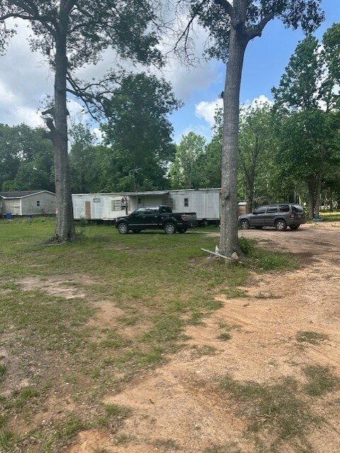 365 Kinsman Rd, Cleveland, TX 77328 - photo 8