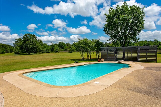 13671 Suzanne Pl, College Station, TX 77845 - pool with a diving board and a lawn