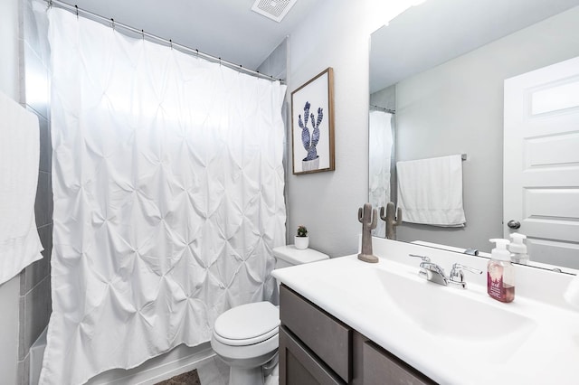 full bath with shower / bath combo, visible vents, toilet, and vanity