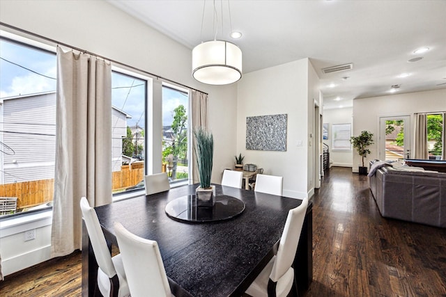 dining room featuring recessed lighting, visible vents, dark wood-style flooring, and baseboards
