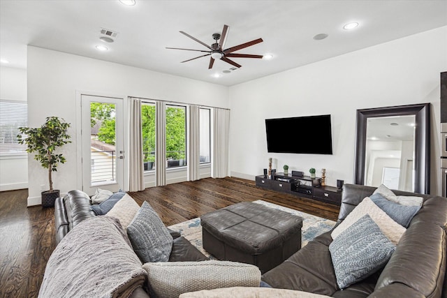1505 Detering St, Houston, TX 77007 - living area with ceiling fan, wood finished floors, recessed lighting, and baseboards