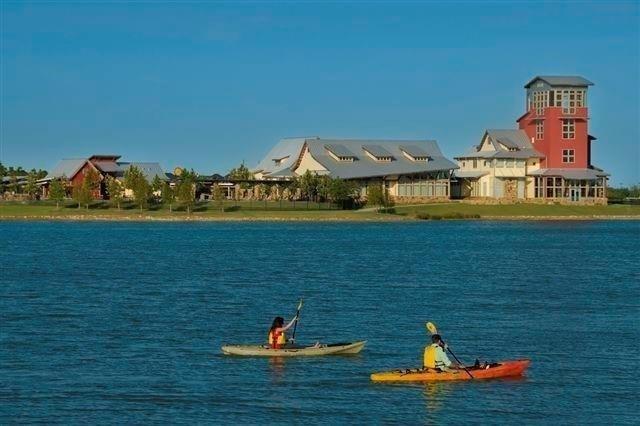 4203 Chloe Ridge Ln, Fulshear, TX 77441 - water view