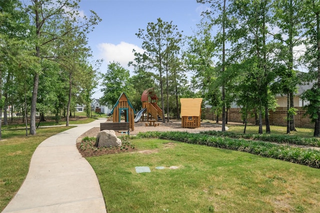 4623 Bridgewood Dr, Spring, TX 77386 - view of community with a lawn