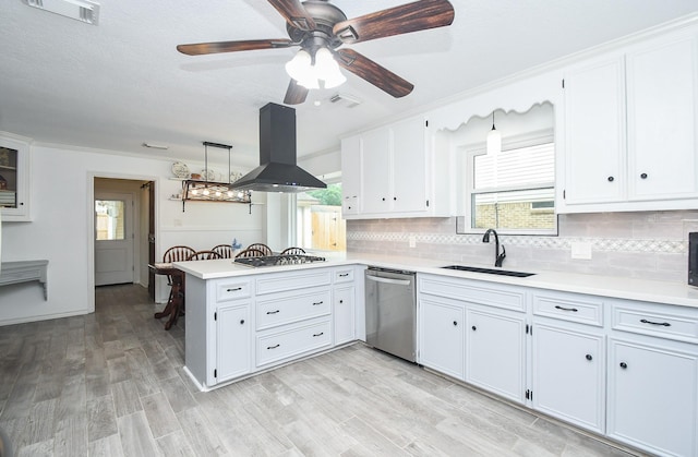 14619 Rosehill Dr, Houston, TX 77070 - kitchen featuring a sink, stainless steel dishwasher, island exhaust hood, a peninsula, and a ceiling fan