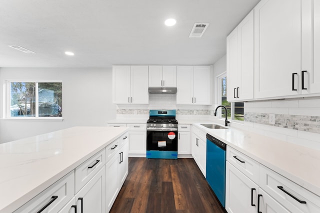kitchen featuring visible vents, dishwasher, stainless steel range with gas stovetop, and a sink