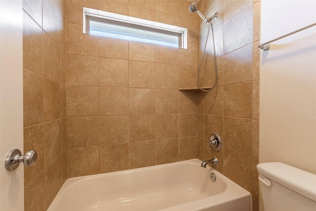 2623 Holbrook Springs Ln, League City, TX 77573 - full bath featuring toilet and bathtub / shower combination