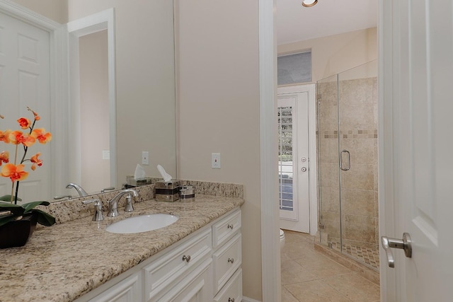 8 Autumn Cres, The Woodlands, TX 77381 - bathroom with a shower stall, toilet, and vanity