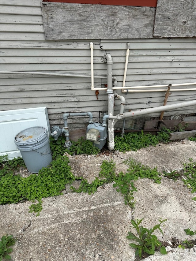 details with gas meter