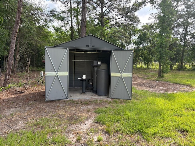 view of outdoor structure with an outdoor structure