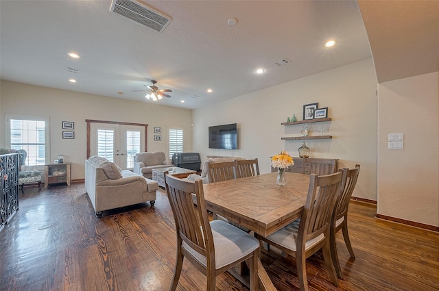 dining space with recessed lighting, dark wood-style flooring, a ceiling fan, visible vents, and baseboards