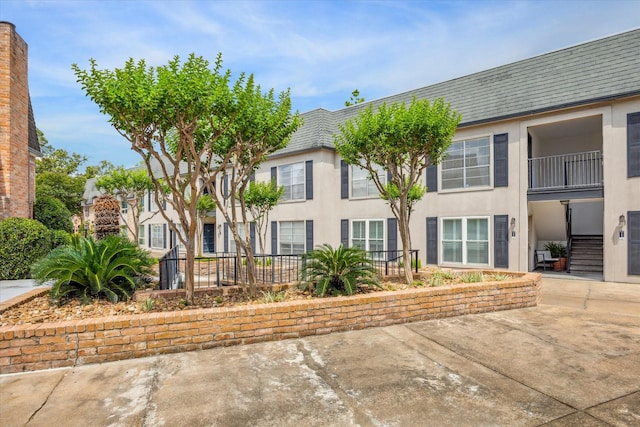 view of front of home with stucco siding