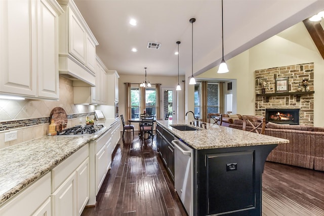 1115 Hancock Springs Ln, Friendswood, TX 77546 - photo 17