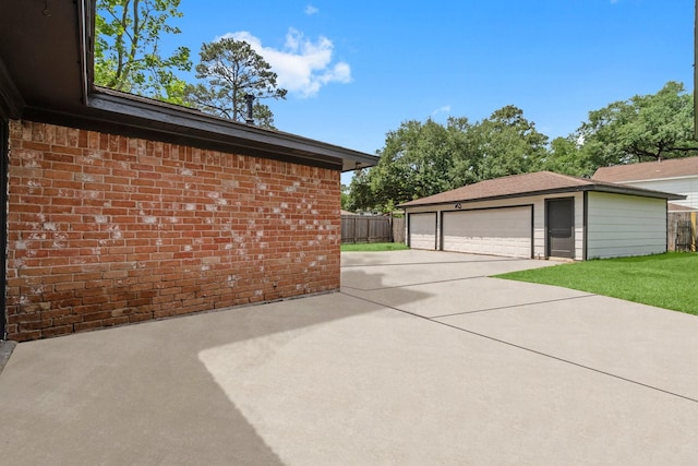 exterior space featuring fence