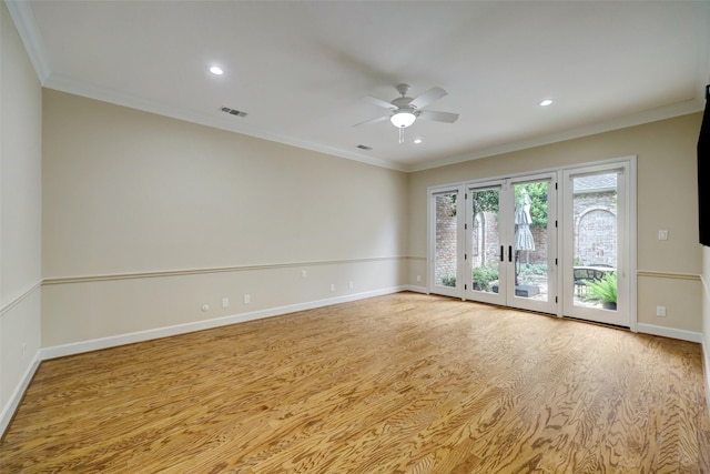 4856 Post Oak Timber Dr, Houston, TX 77056 - unfurnished room featuring wood finished floors, baseboards, visible vents, a ceiling fan, and crown molding