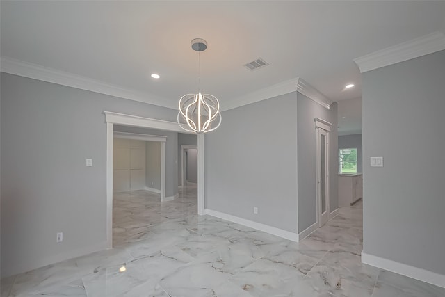 403 Smith St, Dayton, TX 77535 - unfurnished dining area with visible vents, ornamental molding, baseboards, and a notable chandelier