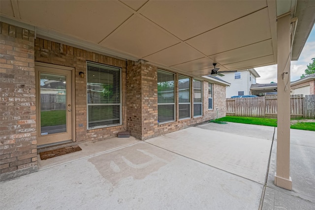 1839 Pembrook Cir, Conroe, TX 77301 - view of patio featuring fence
