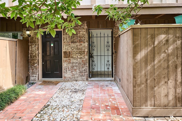 2574 Marilee Ln Unit 1, Houston, TX 77057 - view of exterior entry with fence
