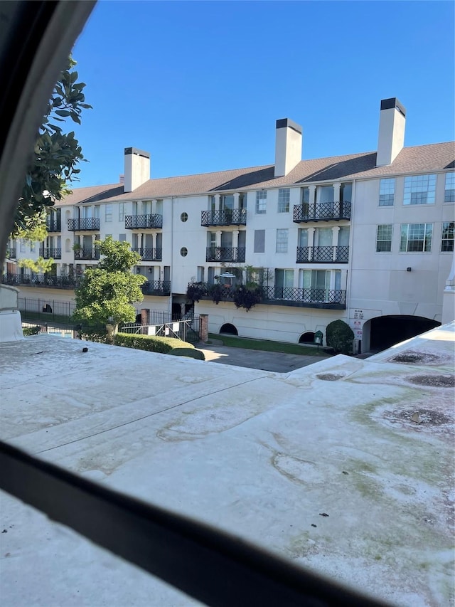 2333 Bering Dr Unit 201, Houston, TX 77057 - details with a chimney