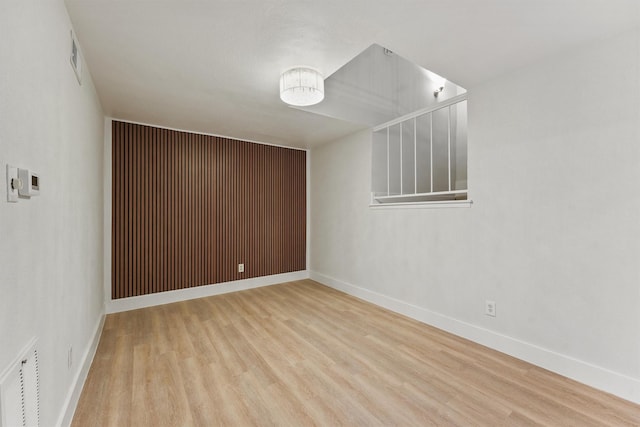 18118 Lakeside Ln, Houston, TX 77058 - unfurnished room featuring wood finished floors and baseboards