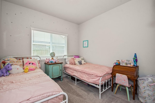 bedroom with carpet flooring