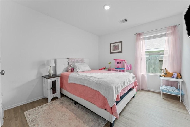 126 Spring Rose Dr, Magnolia, TX 77354 - bedroom featuring light wood-type flooring, baseboards, and recessed lighting