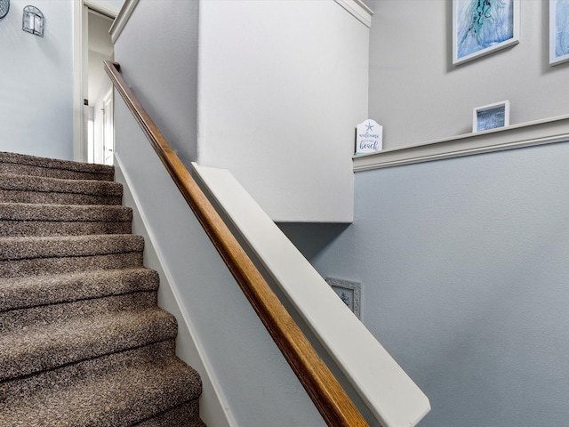 4138 Defender Ln, Galveston, TX 77554 - view of stairway