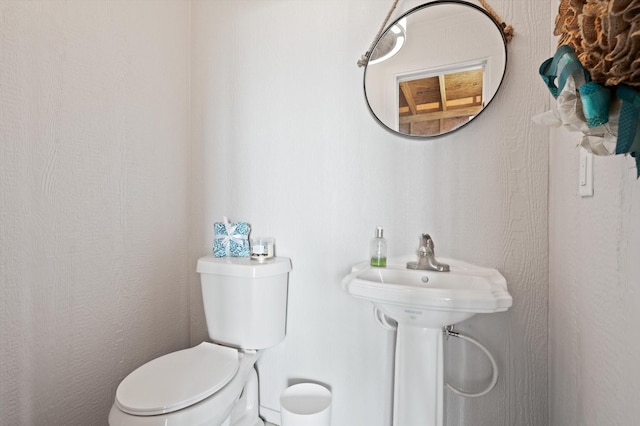 978 Sue Dr, Crystal Beach, TX 77650 - half bath with toilet