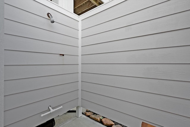 978 Sue Dr, Crystal Beach, TX 77650 - exterior space