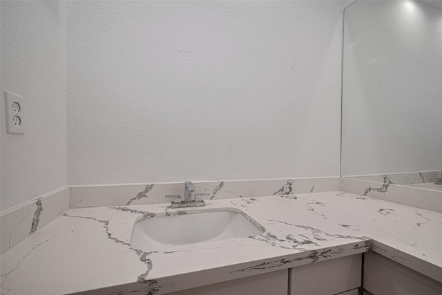 16800 Sugar Pines Dr Unit D28, Houston, TX 77090 - bathroom featuring vanity